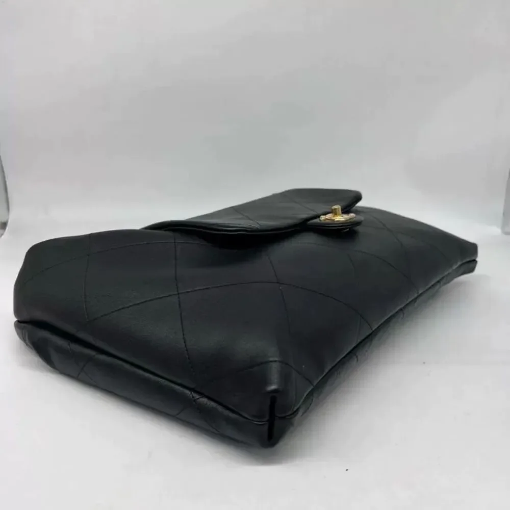 Chanel Women Pre-Loved Bag Brand New Condition